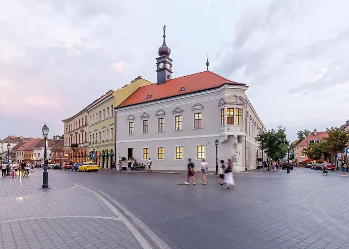 Buda Castle Studio - Inside Buda Castle
